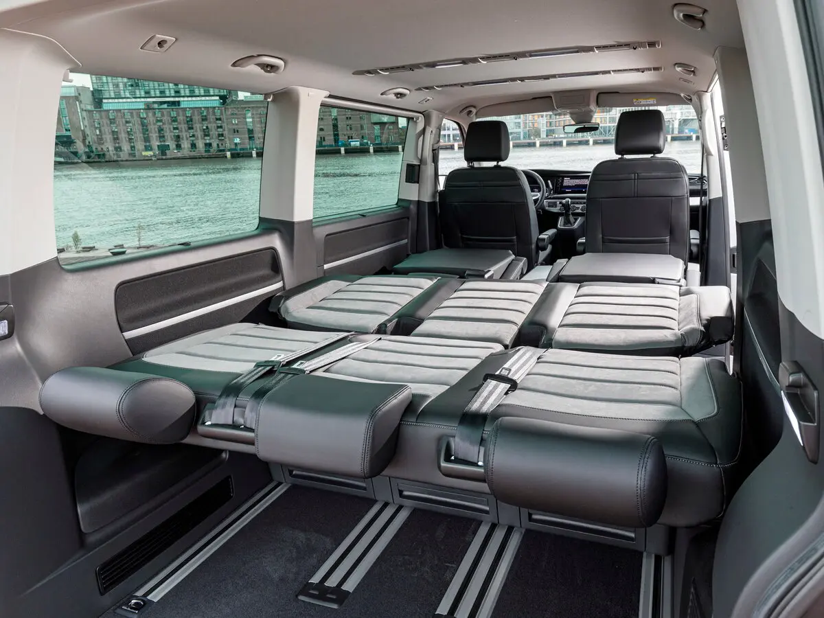 Volkswagen Multivan T6 Рестайлинг Минивэн Long — фото 11