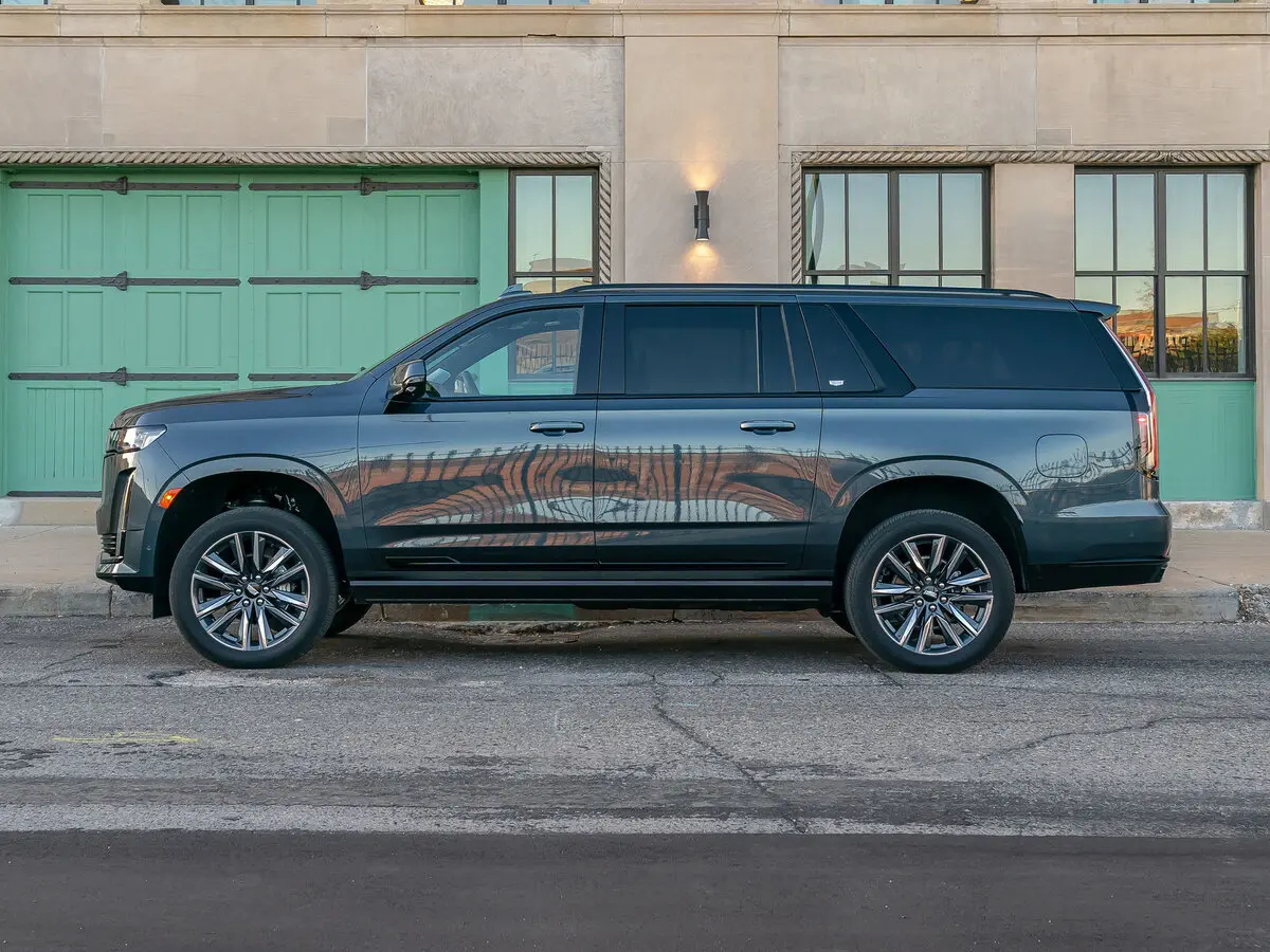 Cadillac Escalade V Внедорожник 5 дв. ESV — сүрөт 2