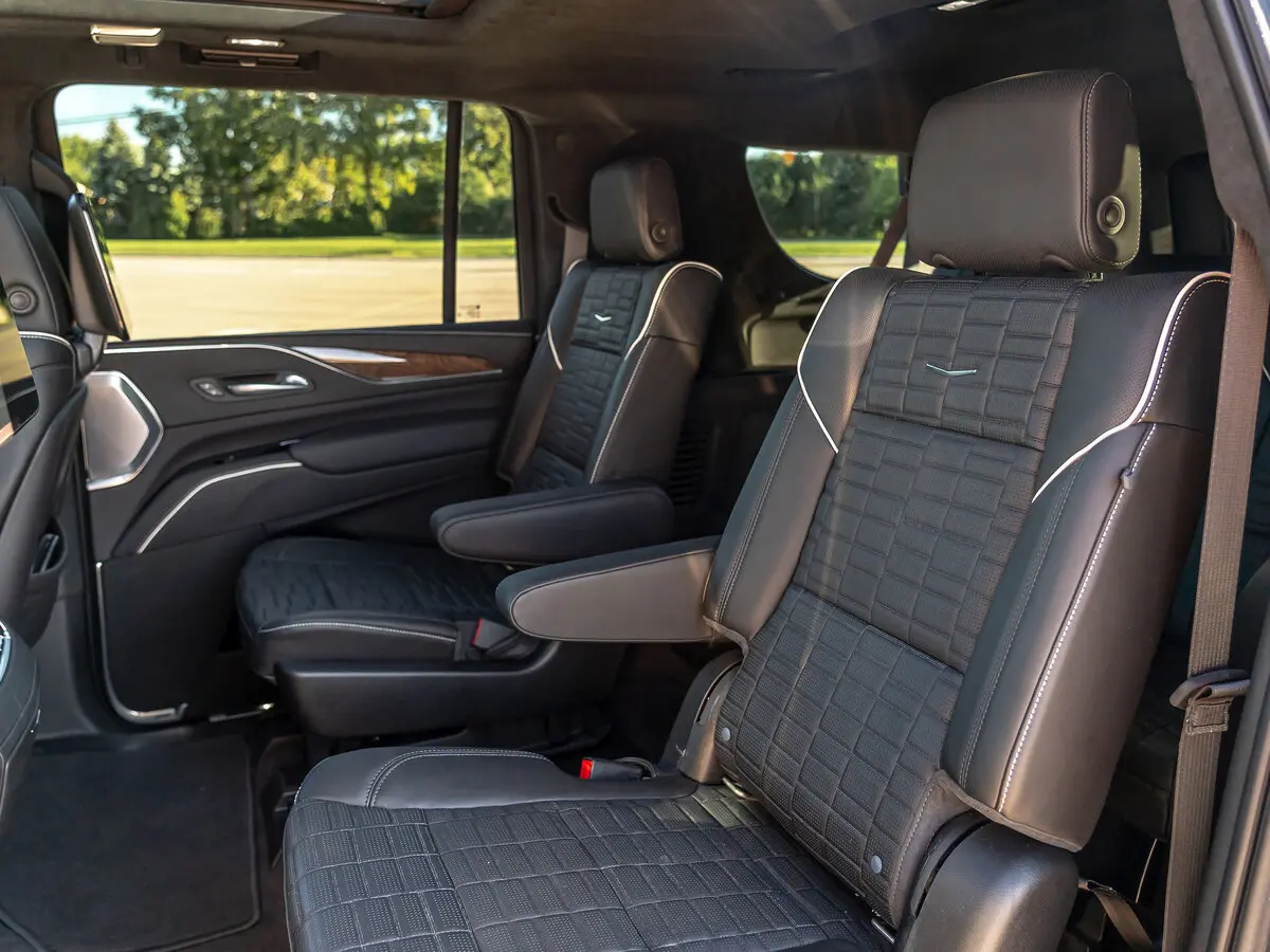 Cadillac Escalade V Внедорожник 5 дв. ESV — сүрөт 7