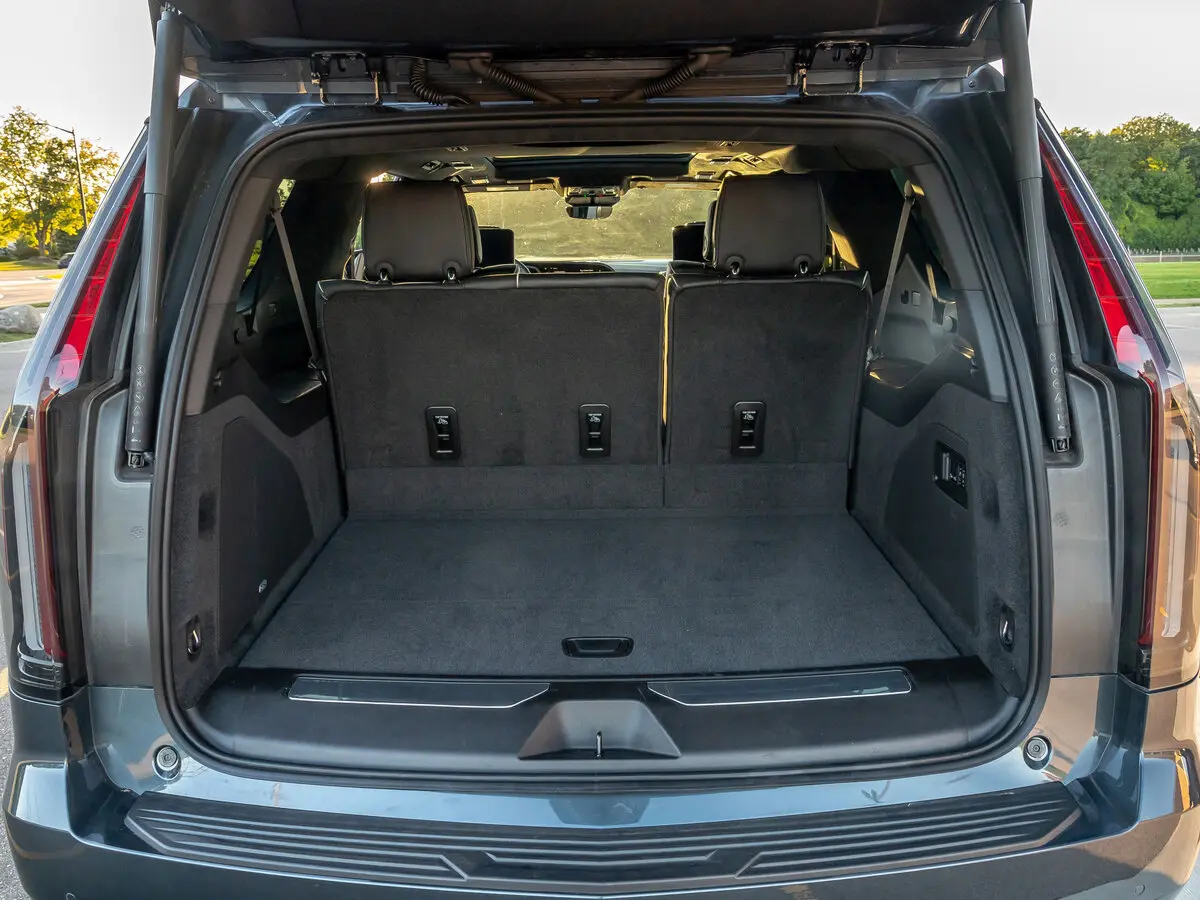 Cadillac Escalade V Внедорожник 5 дв. ESV — сүрөт 9