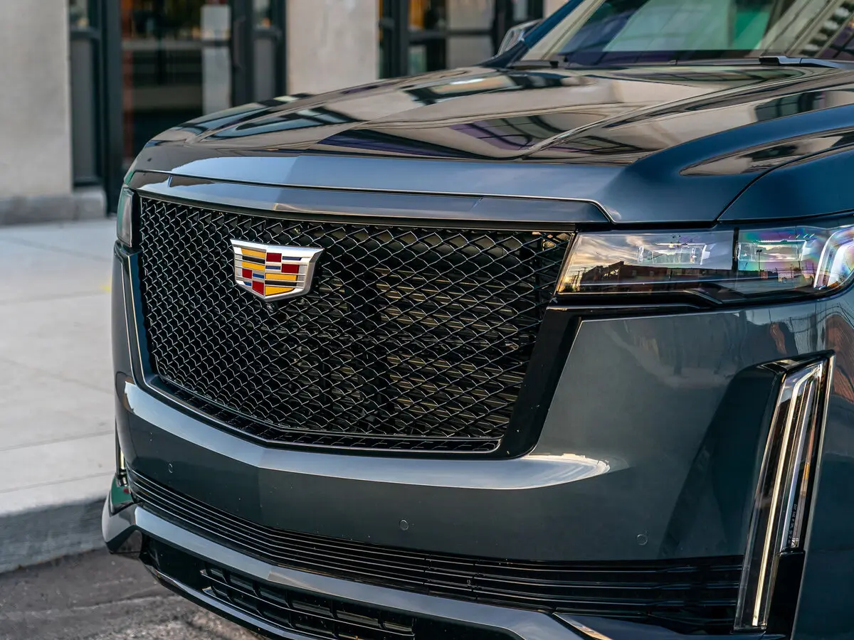 Cadillac Escalade V Внедорожник 5 дв. ESV — сүрөт 13