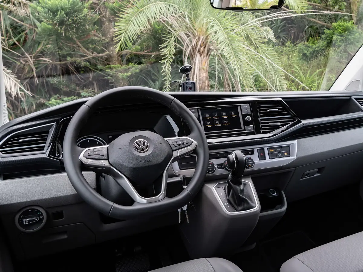 Volkswagen Caravelle T6 Рестайлинг Минивэн Long — сүрөт 6