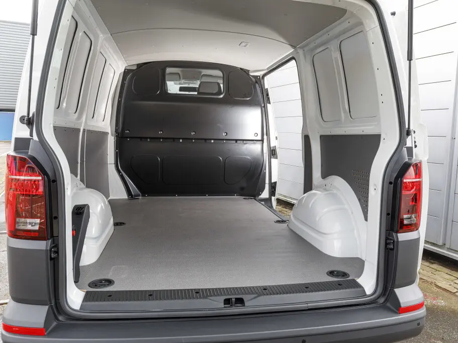 Volkswagen Transporter T6 Рестайлинг Фургон — сүрөт 10
