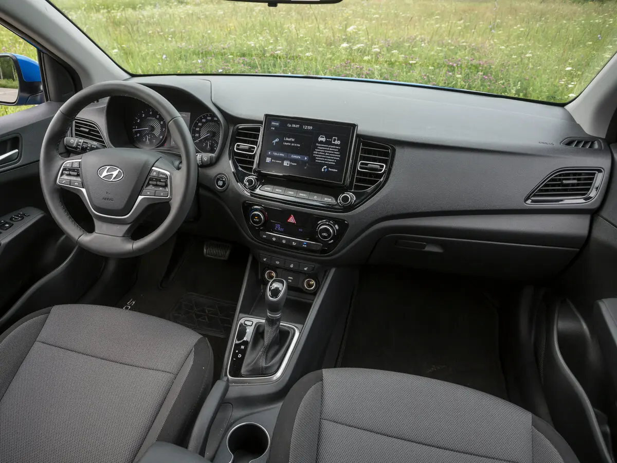 Hyundai Solaris II Рестайлинг Седан — сүрөт 22
