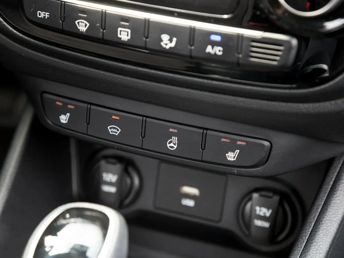 Hyundai Solaris II Рестайлинг Седан — сүрөт 35