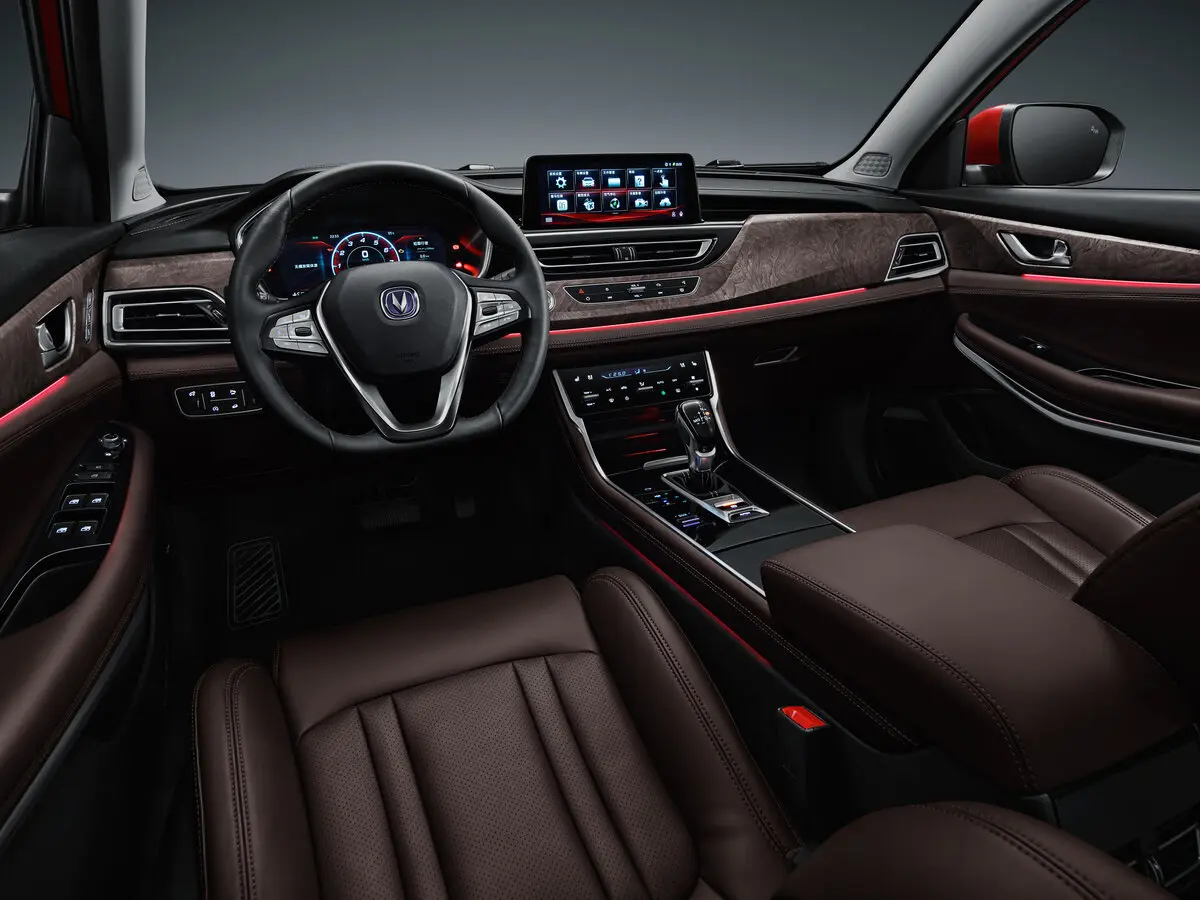 Changan CS75 I Рестайлинг Внедорожник 5 дв. — сүрөт 7