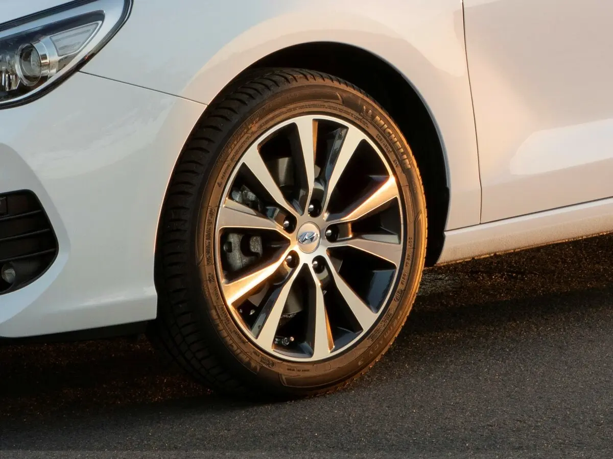 Hyundai i30 III Рестайлинг Хэтчбек 5 дв. — фото 17