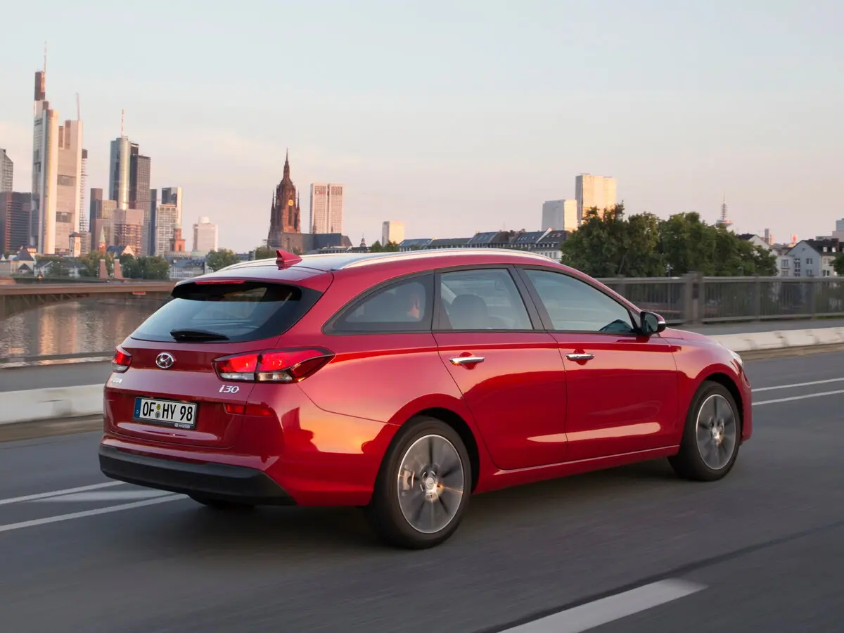Hyundai i30 III Рестайлинг Универсал 5 дв. — фото 5