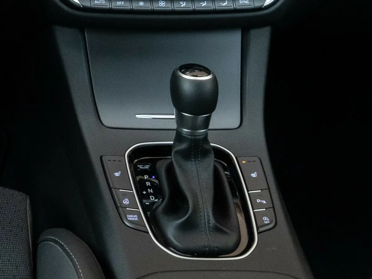 Hyundai i30 III Рестайлинг Универсал 5 дв. — фото 11
