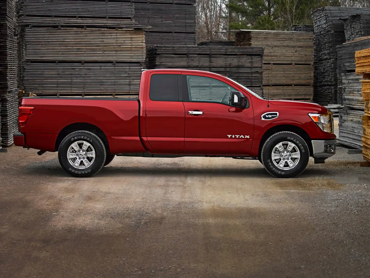 Nissan Titan II Пикап Полуторная кабина — сүрөт 2