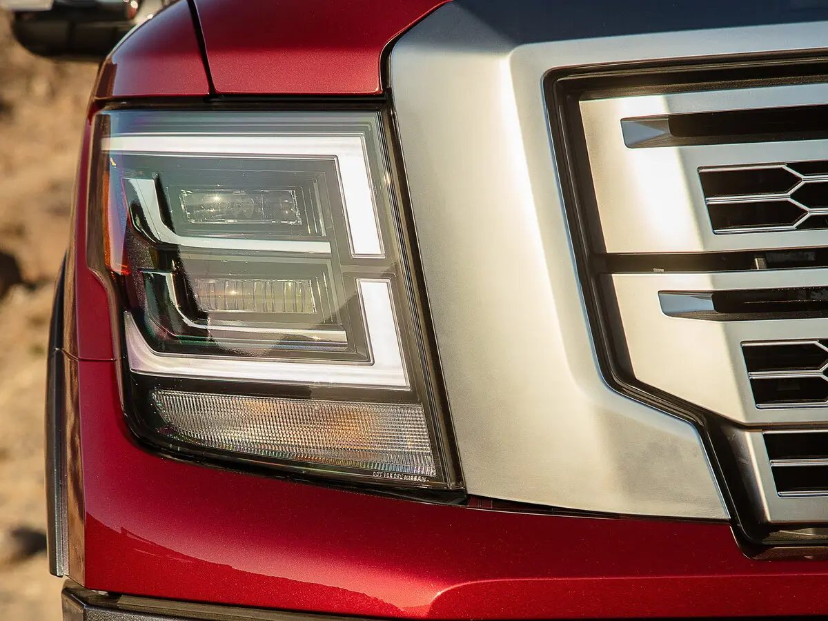 Nissan Titan II Рестайлинг Пикап Двойная кабина — сүрөт 9