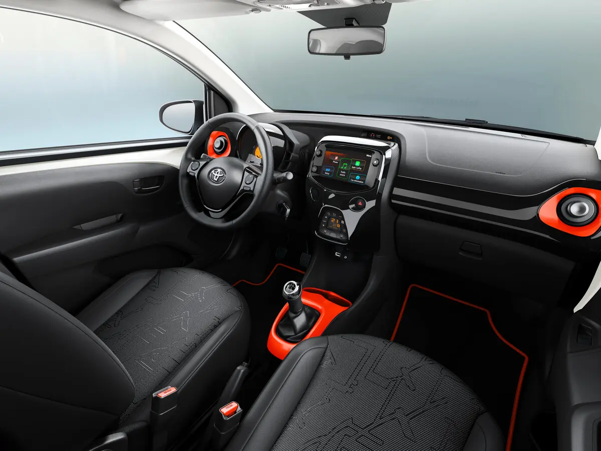 Toyota Aygo II Рестайлинг Хэтчбек 5 дв. — сүрөт 7