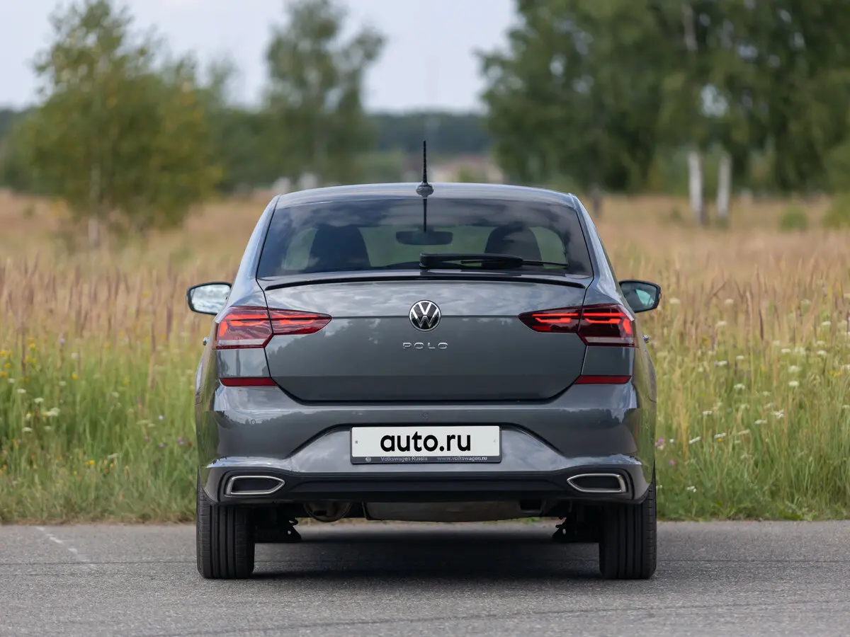 Volkswagen Polo VI Лифтбек — фото 16