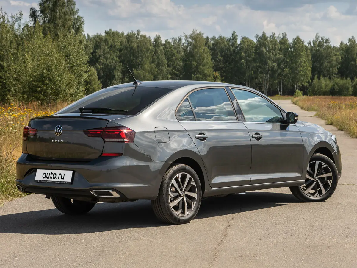Volkswagen Polo VI Лифтбек — фото 17