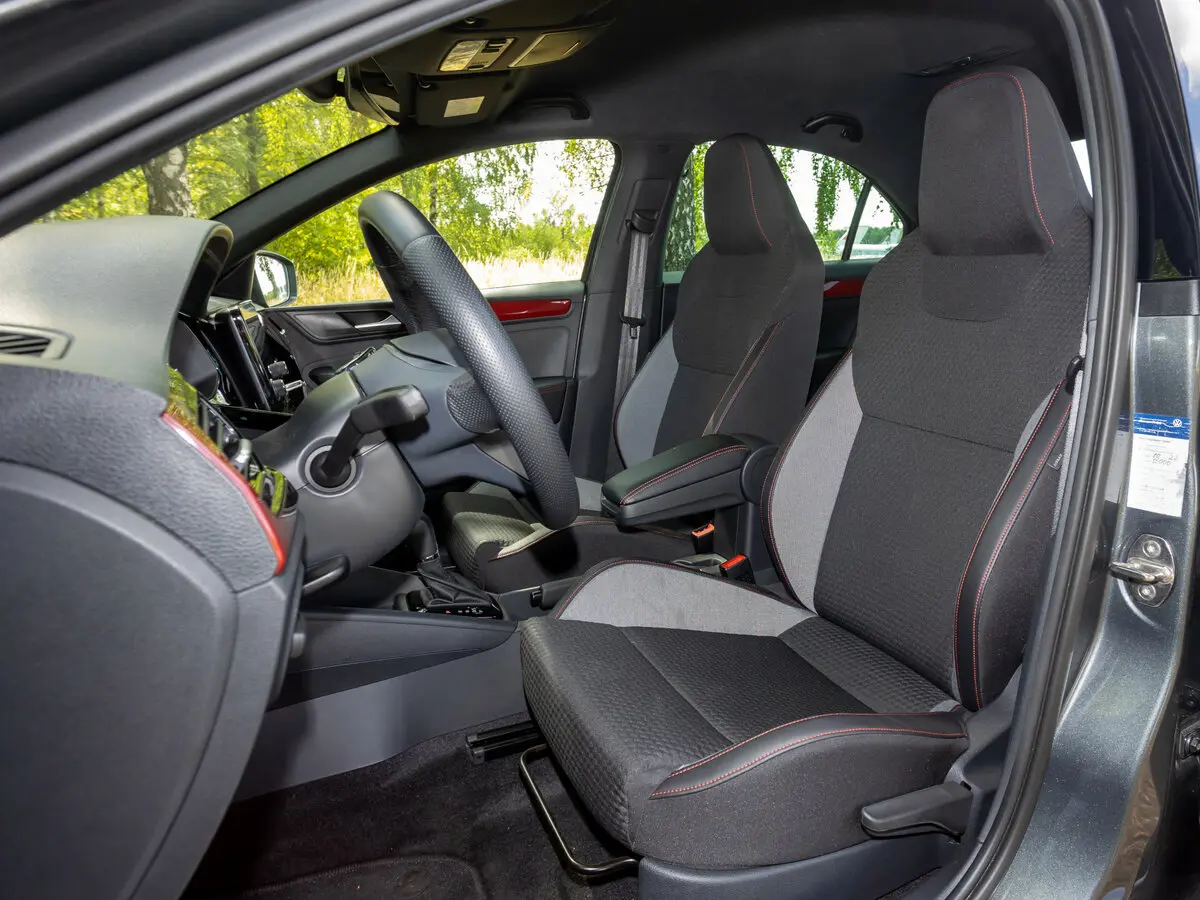 Volkswagen Polo VI Лифтбек — фото 20