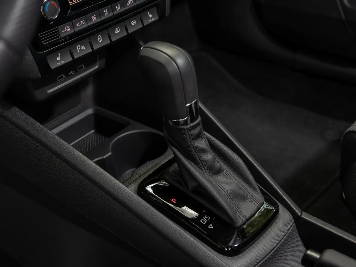 Volkswagen Polo VI Лифтбек — фото 25