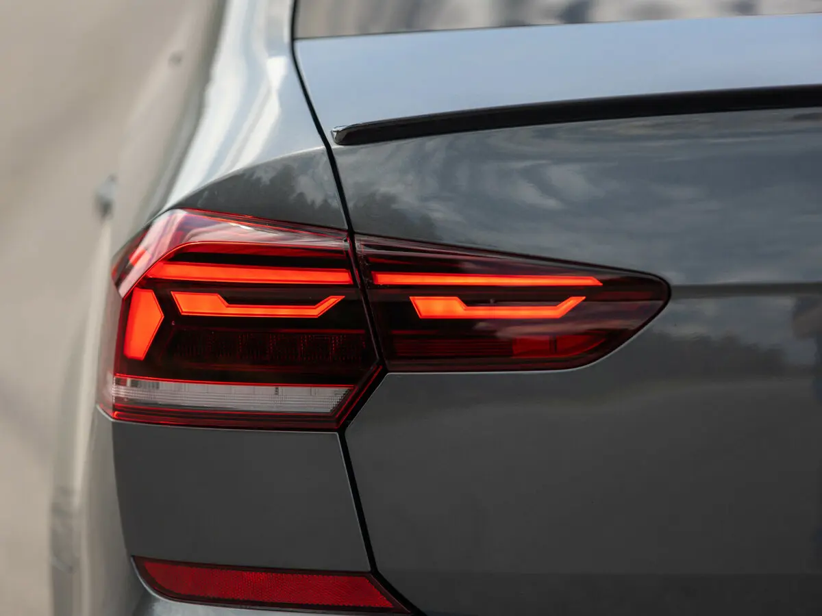 Volkswagen Polo VI Лифтбек — фото 28