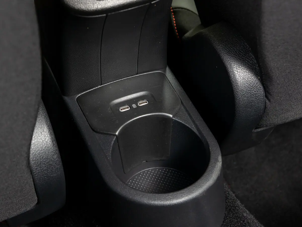 Volkswagen Polo VI Лифтбек — фото 29