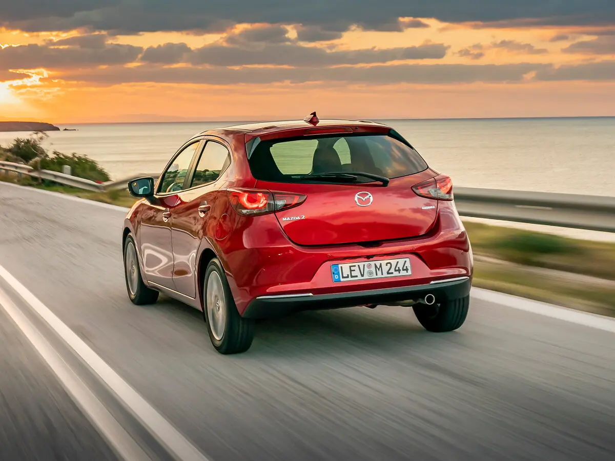 Mazda 2 III (DJ) Рестайлинг Хэтчбек 5 дв. — photo 4