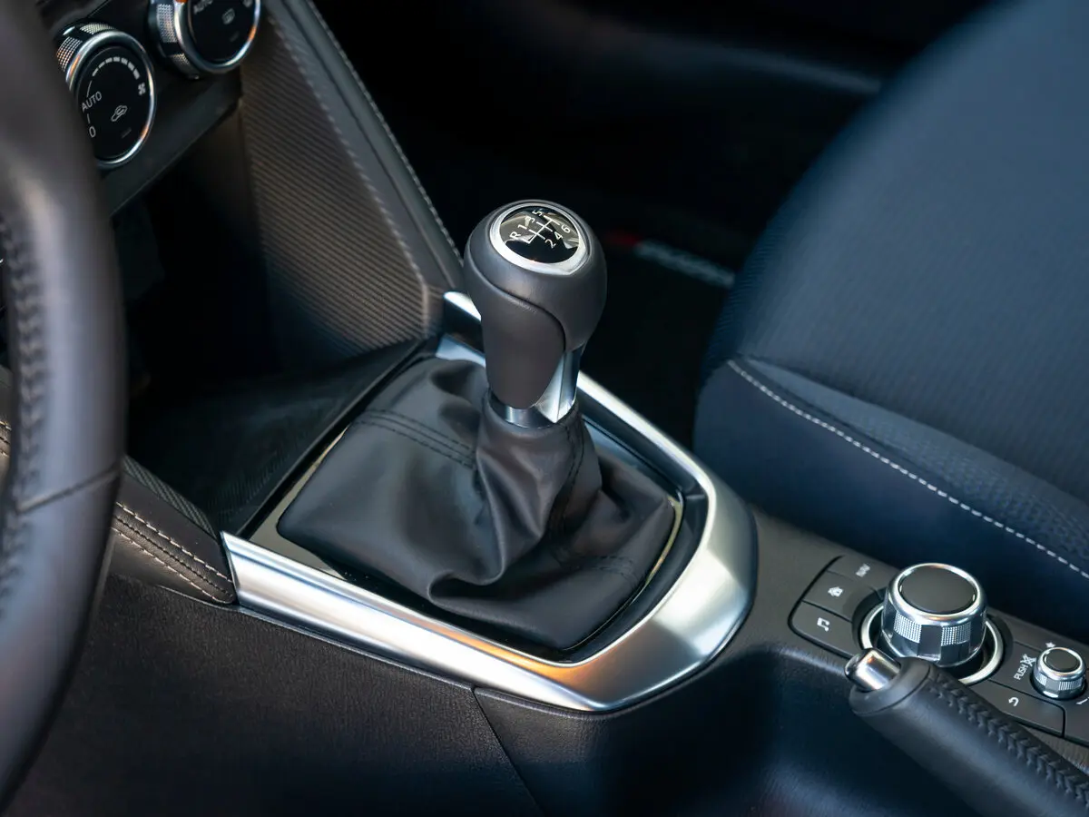 Mazda 2 III (DJ) Рестайлинг Хэтчбек 5 дв. — photo 12