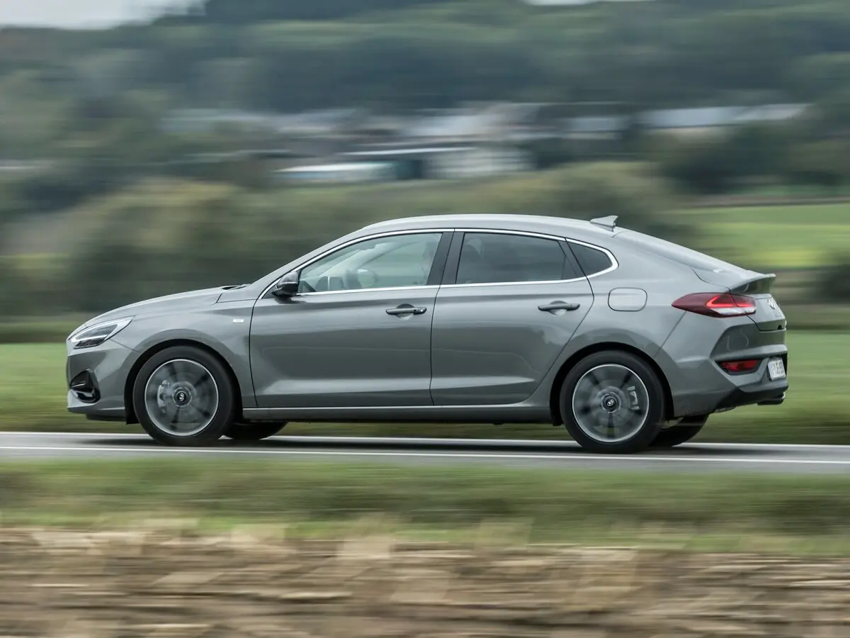 Hyundai i30 III Рестайлинг 2 Фастбек Fastback — фото 2