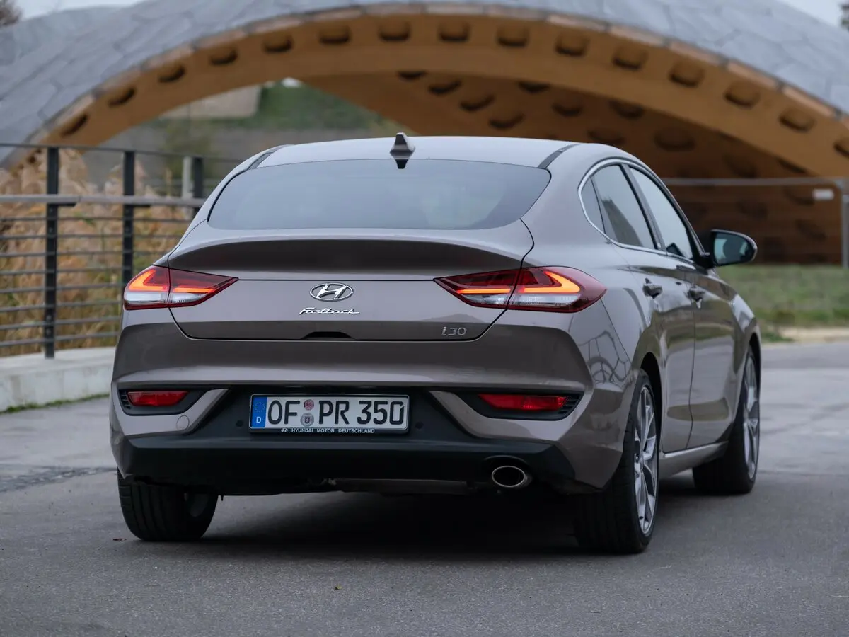 Hyundai i30 III Рестайлинг 2 Фастбек Fastback — фото 4