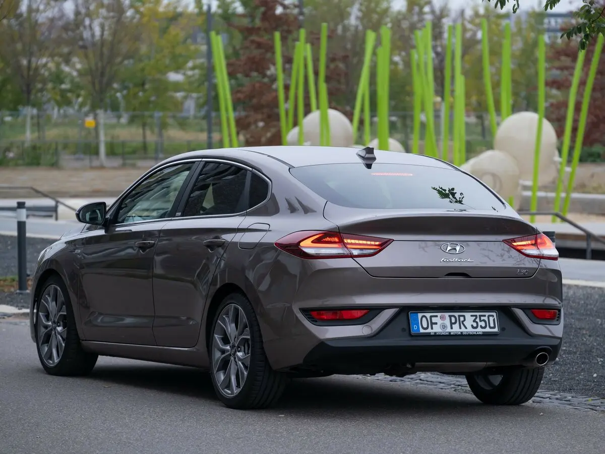 Hyundai i30 III Рестайлинг 2 Фастбек Fastback — фото 5