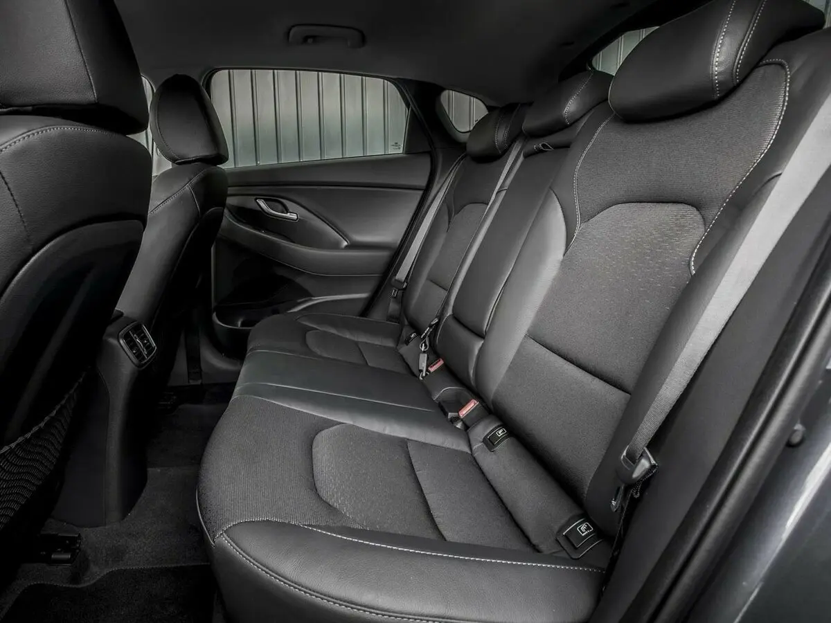 Hyundai i30 III Рестайлинг 2 Фастбек Fastback — фото 11