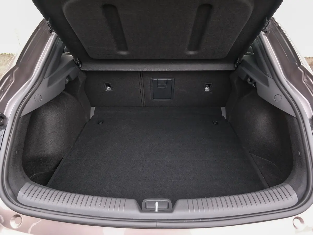 Hyundai i30 III Рестайлинг 2 Фастбек Fastback — фото 13