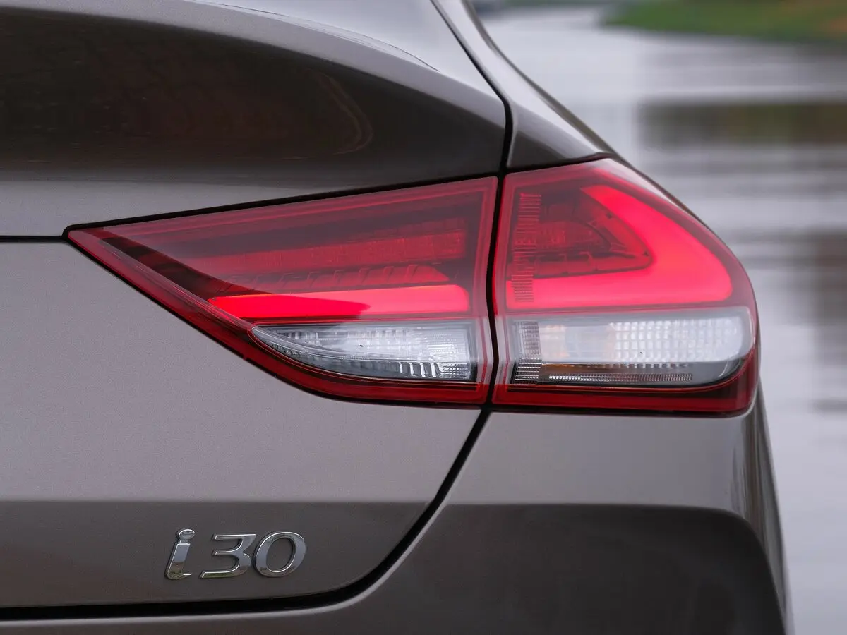 Hyundai i30 III Рестайлинг 2 Фастбек Fastback — фото 16
