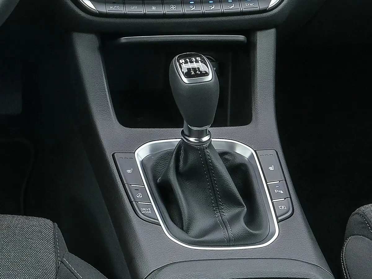 Hyundai i30 III Рестайлинг 2 Универсал 5 дв. — фото 13