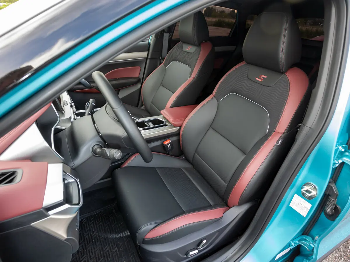 Geely Coolray I Внедорожник 5 дв. — сүрөт 24