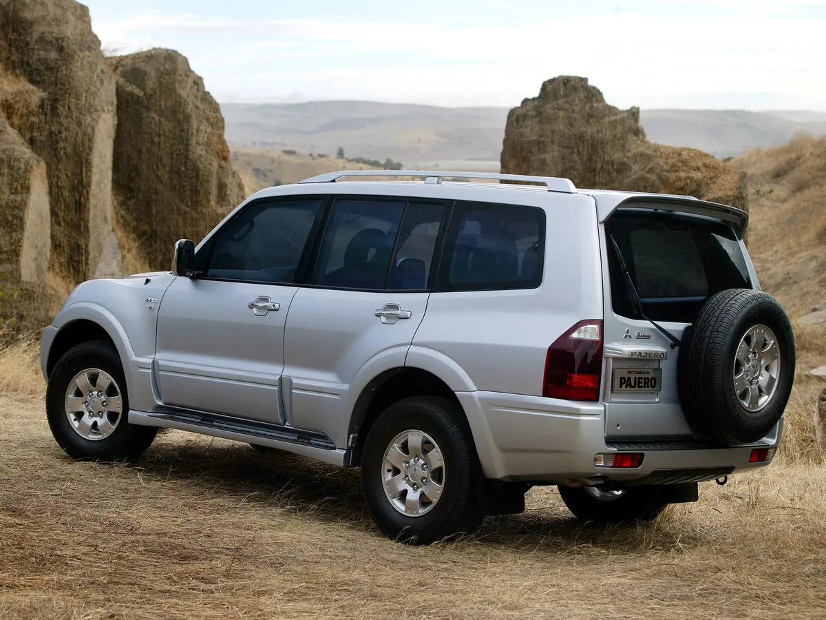 Mitsubishi Pajero III Рестайлинг Внедорожник 5 дв. — сүрөт 5
