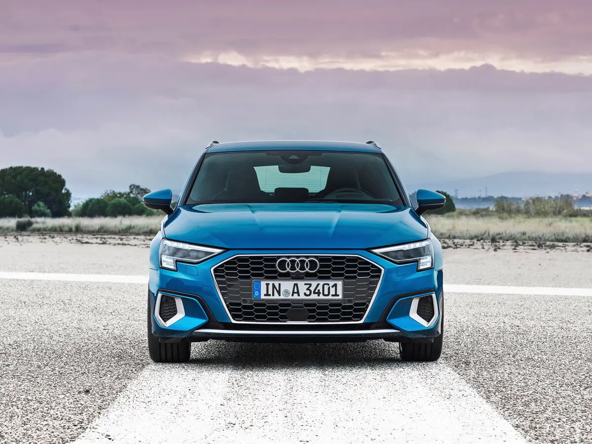 Audi A3 IV (8Y) Хэтчбек 5 дв. Sportback — сүрөт 3