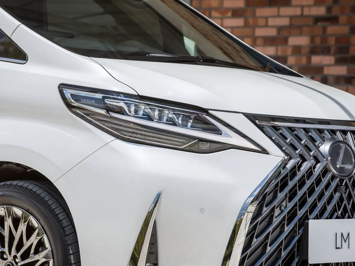 Lexus LM I Минивэн — сүрөт 11