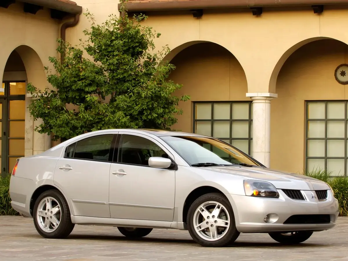 Mitsubishi Galant IX
