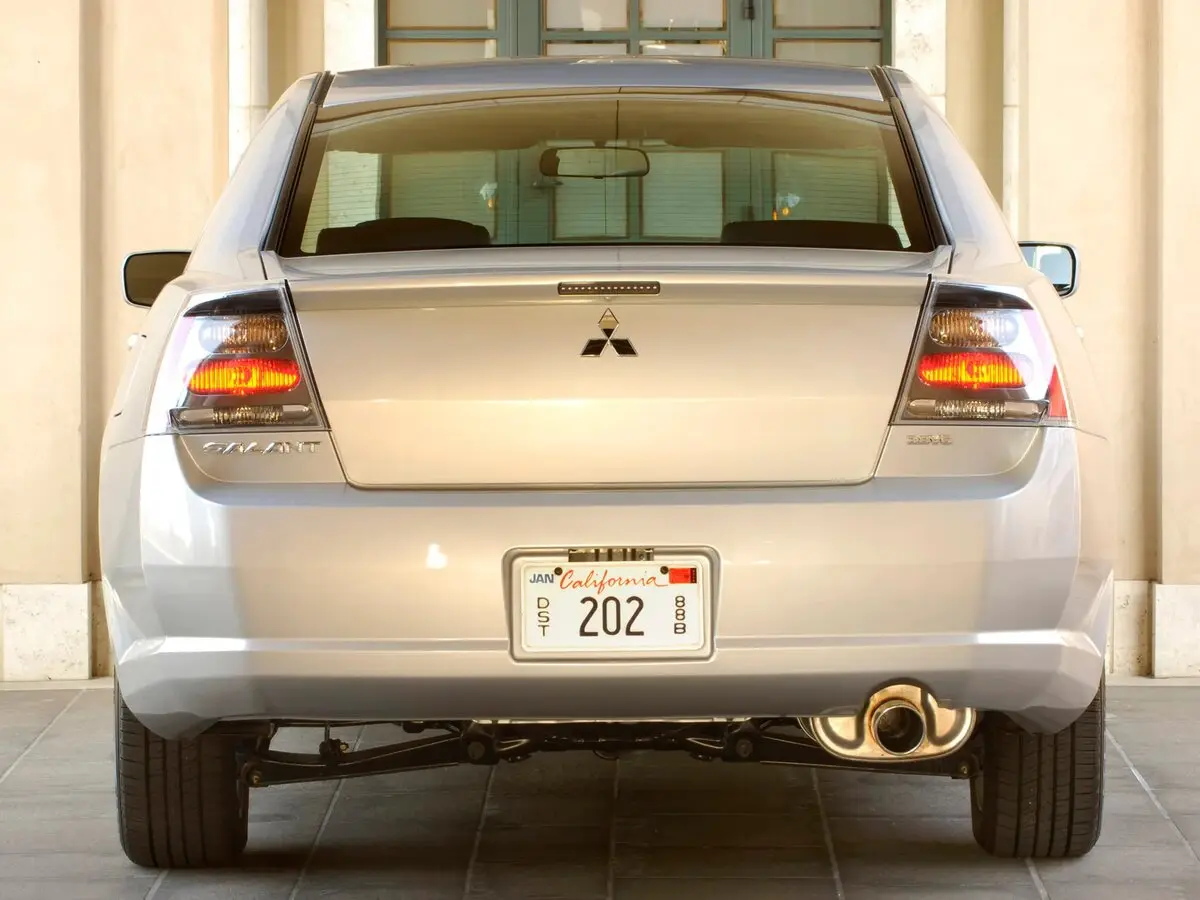 Mitsubishi Galant IX Седан — photo 4