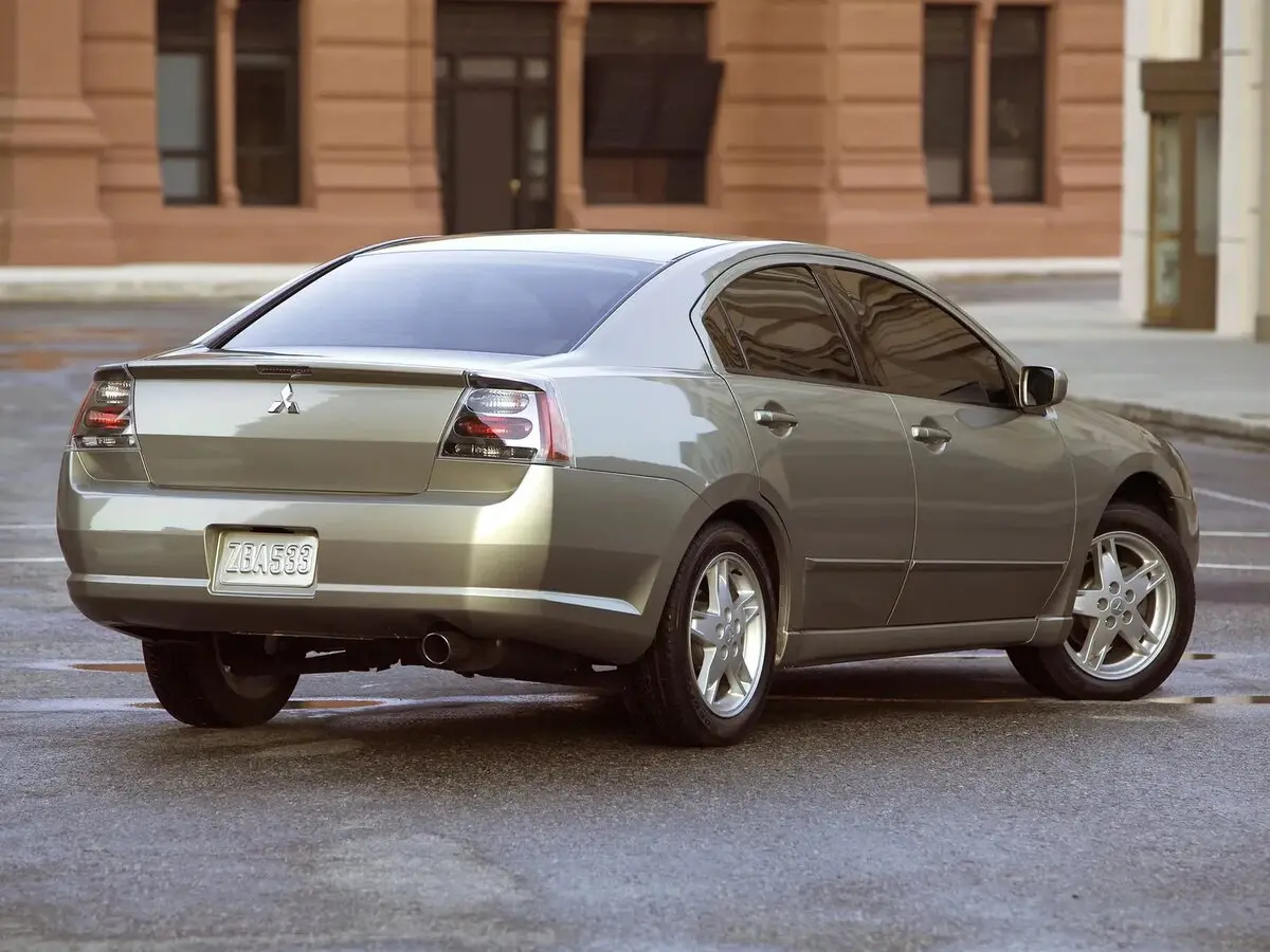Mitsubishi Galant IX Седан — photo 5