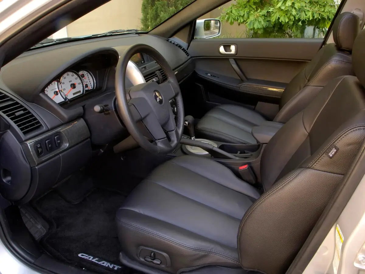 Mitsubishi Galant IX Седан — photo 6