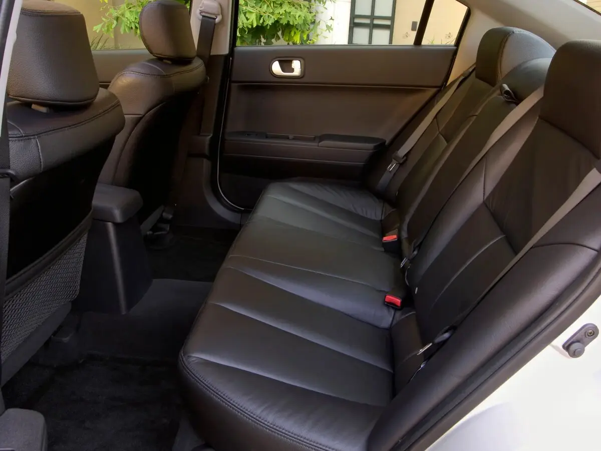 Mitsubishi Galant IX Седан — photo 8