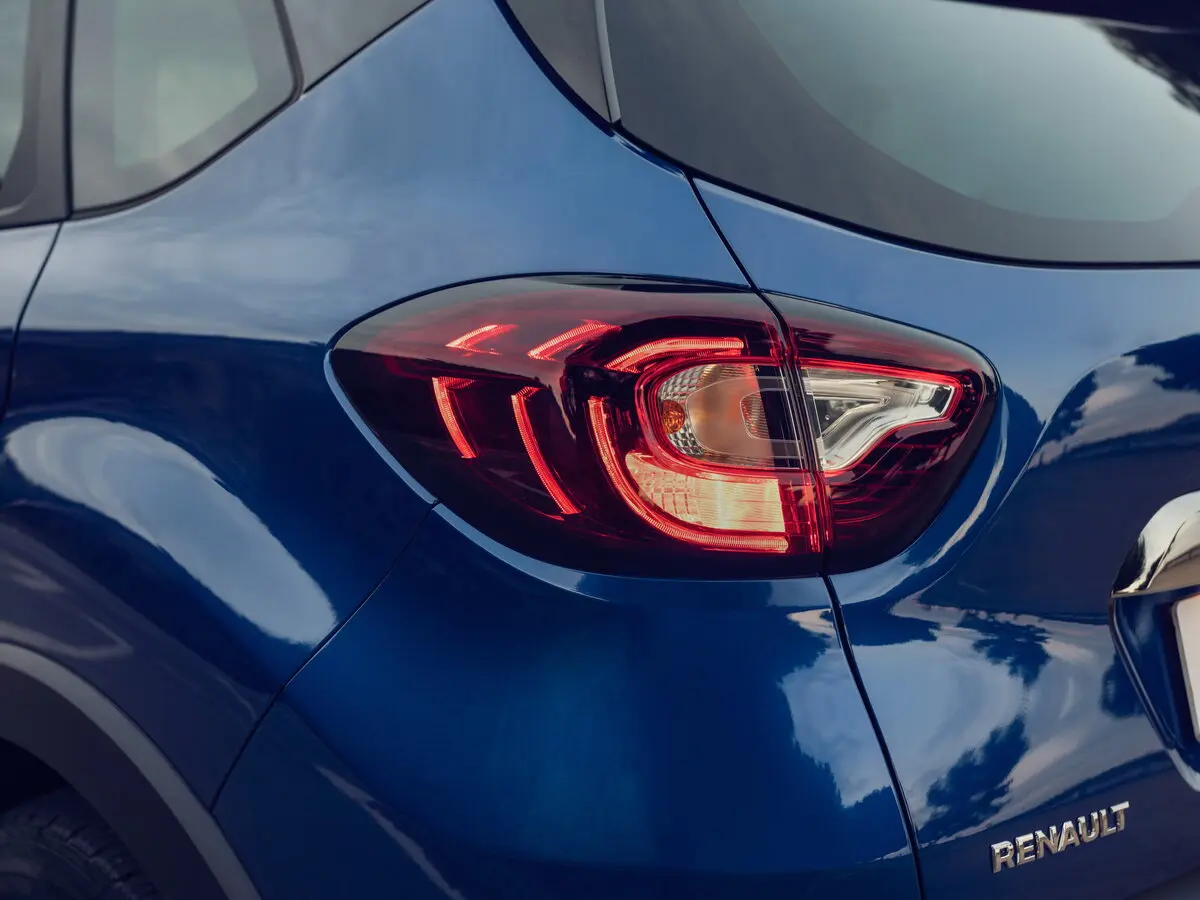 Renault Kaptur I Рестайлинг Внедорожник 5 дв. — фото 16