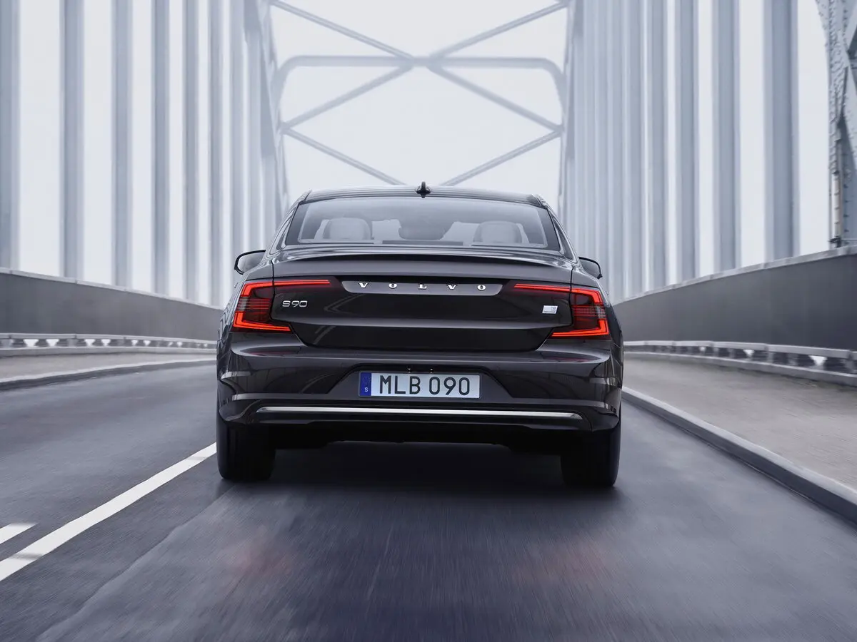 Volvo S90 II Рестайлинг Седан — сүрөт 4