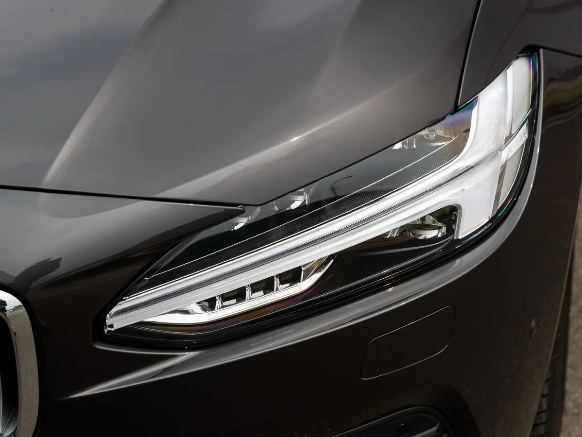 Volvo S90 II Рестайлинг Седан — сүрөт 16