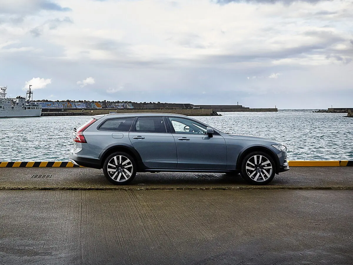 Volvo V90 Cross Country I Рестайлинг Универсал 5 дв. — photo 2
