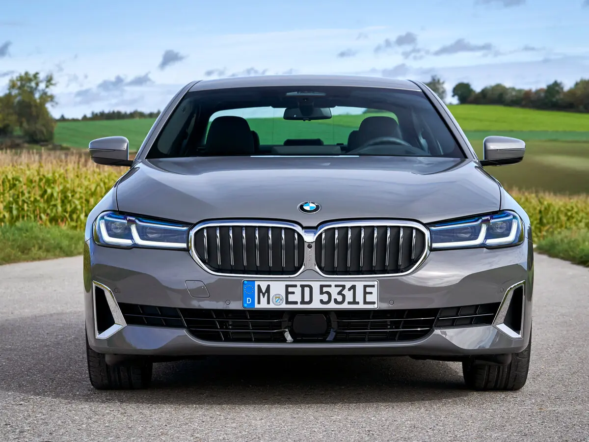 BMW 5 серии VII (G30/G31/G38) Рестайлинг Седан — фото 3