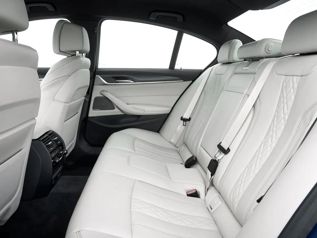 BMW 5 серии VII (G30/G31/G38) Рестайлинг Седан — фото 10