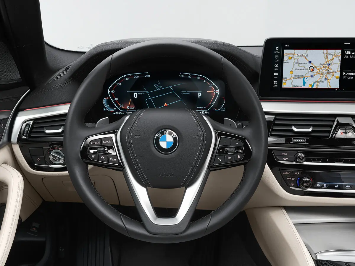 BMW 5 серии VII (G30/G31/G38) Рестайлинг Универсал 5 дв. — фото 10