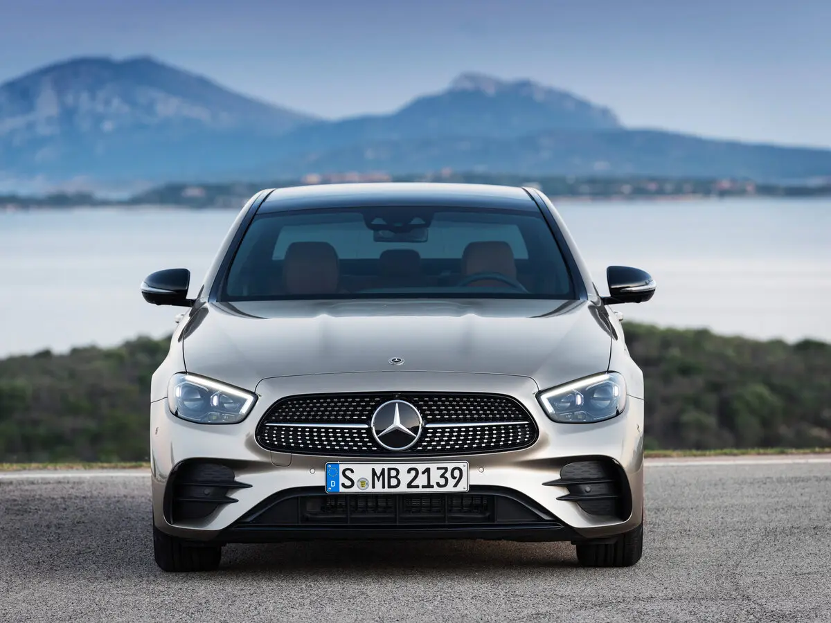 Mercedes-Benz E-Класс V (W213, S213, C238) Рестайлинг Седан — фото 3
