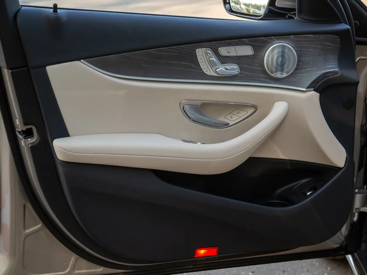 Mercedes-Benz E-Класс V (W213, S213, C238) Рестайлинг Седан — фото 29