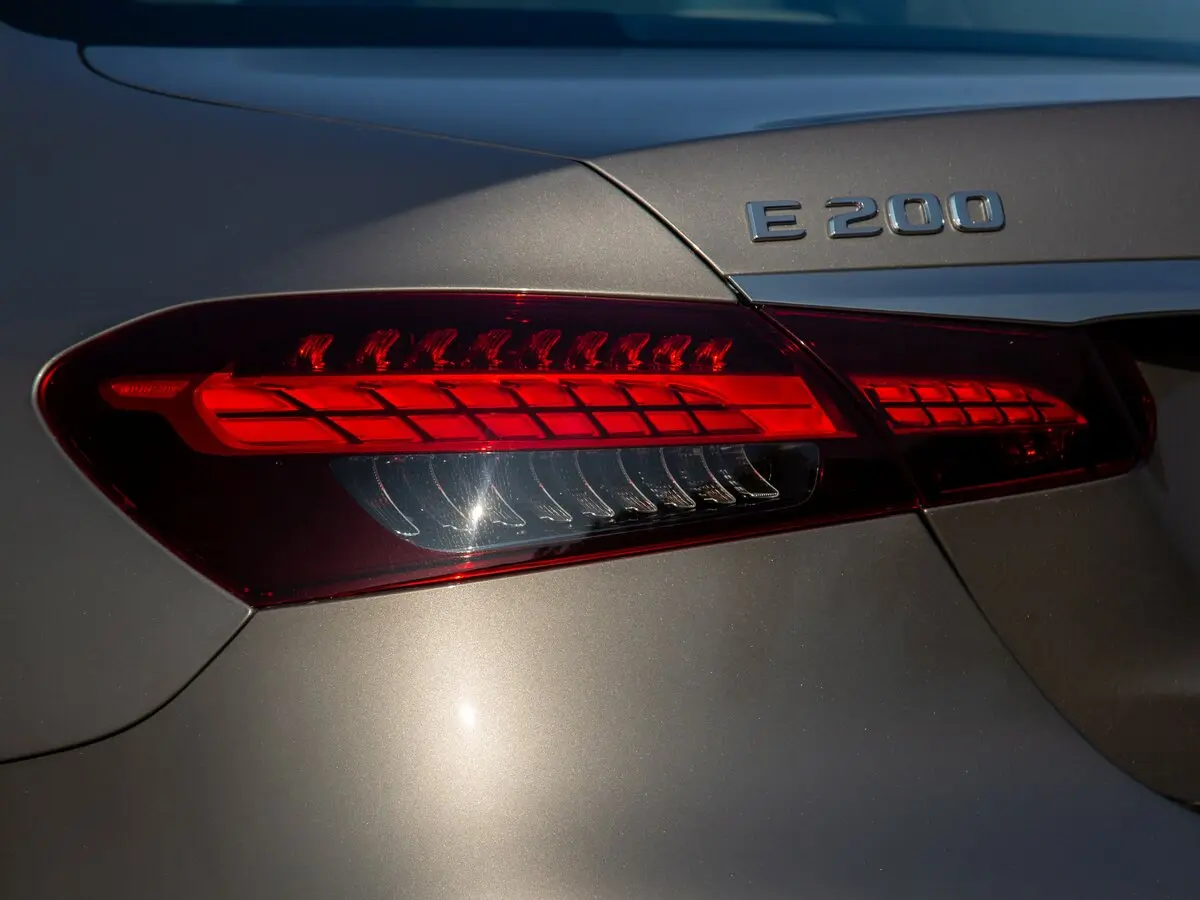 Mercedes-Benz E-Класс V (W213, S213, C238) Рестайлинг Седан — фото 34